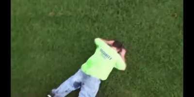 WCGW water prank, more like assassins creed!