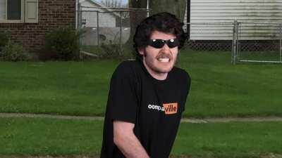 The why i dont go outside (my #oompagreenscreen video)