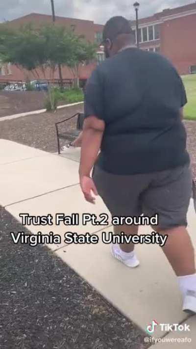 Fanum the typa nigga to do sum shit like this😭