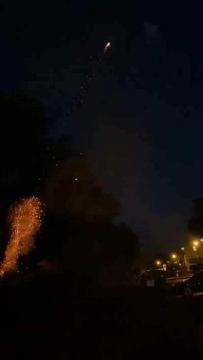 Roman candle w/ salutes... what I call an happy stick 😇