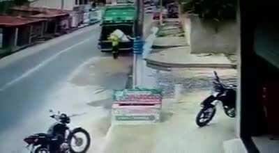 Вроде мусор...