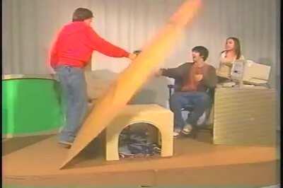 Just a little warning for all you potential illegal website users :)