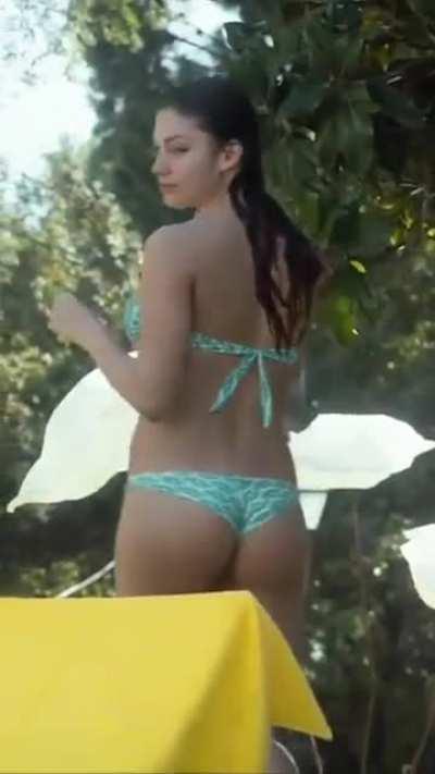 Looking breathtaking in a Bikini 