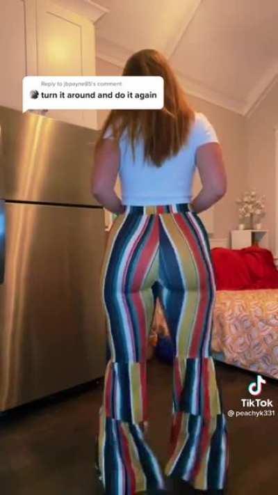 Soft & Jiggly No.499 😍🍑