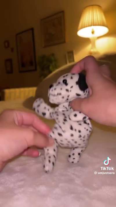 Plushies dancing to sugar on my tongue