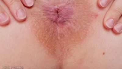 I spread, you sniff - extremely close up edition