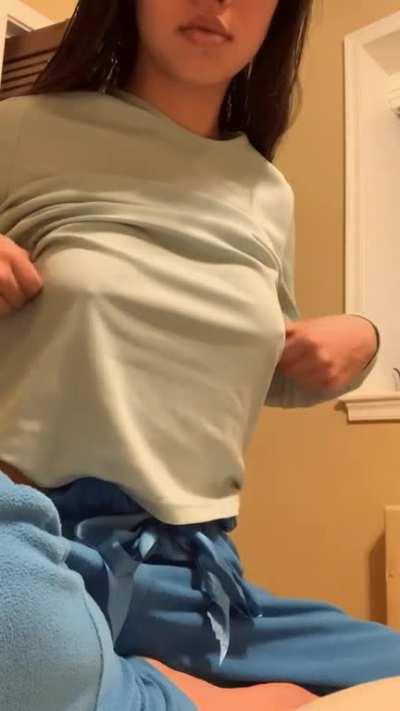 Good afternoon enjoy my boobs 😊