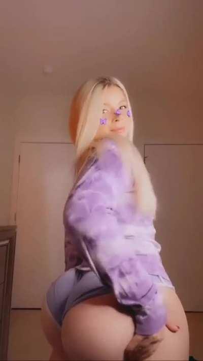 Lindsay in cozy outfit but her big ass cheeks still stand out 