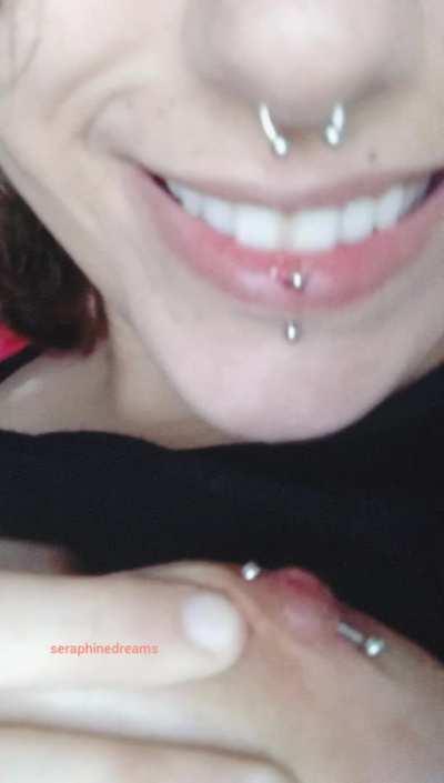 [F20] r u awake to see me playing with them?