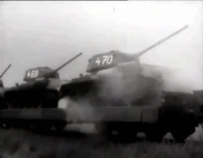 How Soviet tankers unloaded tanks from railway transport.