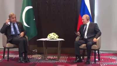 Shahbaz Sharif is a fucking embarrassment!!