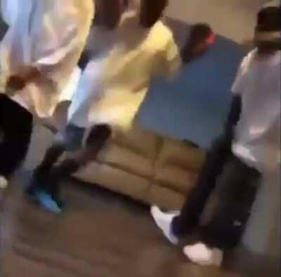 When you're grinding import-export in an online lobby...