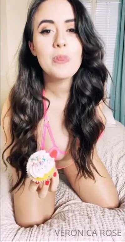 Dm me y’all IGs ima make a gc