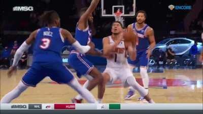 [Highlight] Mike Breen asks where the foul was on Booker