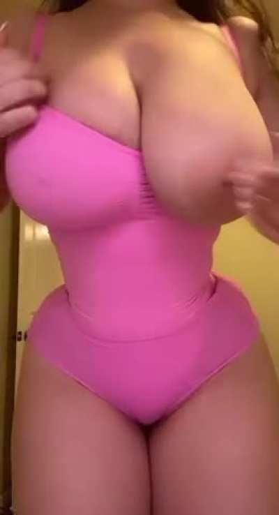 Your thick natural Barbie