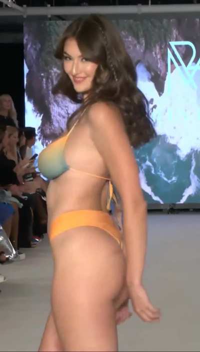 Rachel Pizzolato - Milus Rose, NY Fashion Week 2024