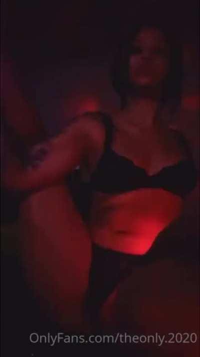 Her Onlyfans Are Mostly Teasers , But I Posted a Few For The Boyz 🙏