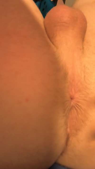 Slutty gooner pup. Tell me I'm pretty?