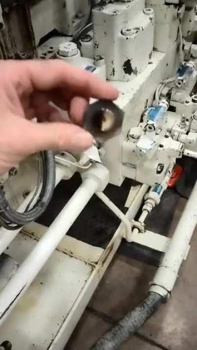 1995 Toshiba Plastic Mold Injection Machine. Their Tech - 