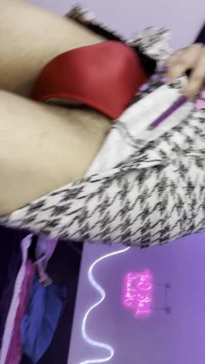 My 3rd leg is the secret ingredient to the wildest nights of your life. You in?