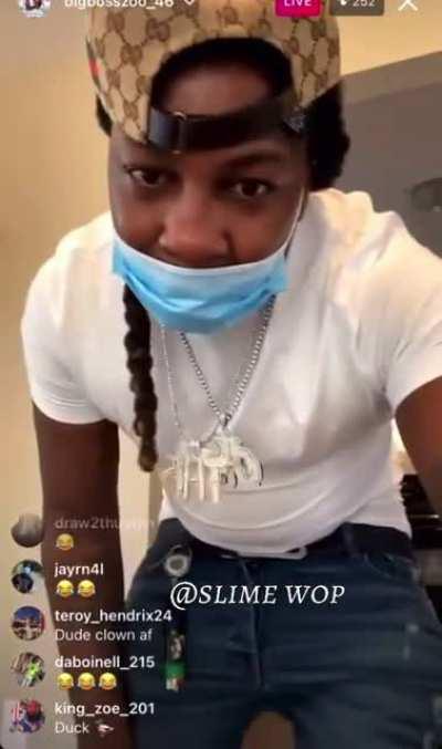 These fanned out niggas are sad asl