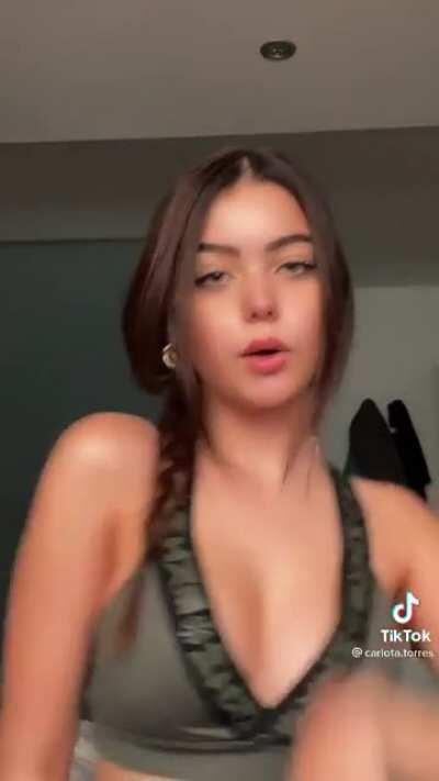 P4ja con esta perrita ya? Me tiene mal🤤