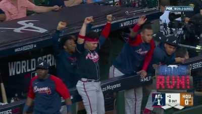 [Highlight] [Highlight] Jorge Soler hits a solo homer to put the Braves up 1-0 early!