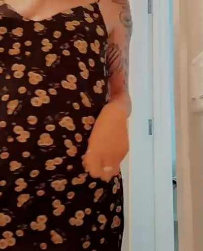 i’ll be your little fuckdoll... look, my clothes fall right off