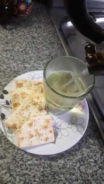 Desayuno tranqui a las 7:30 y despues a estudiar