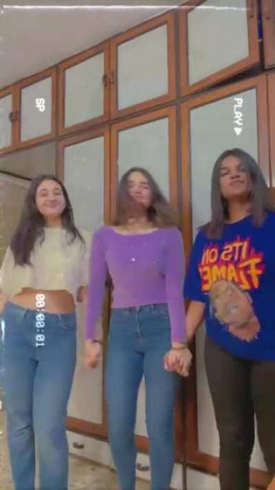 Revathi pillai navel💦💦