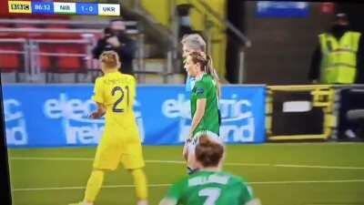 E essa falta no jogo entre Irlanda do Norte e Ucrânia?