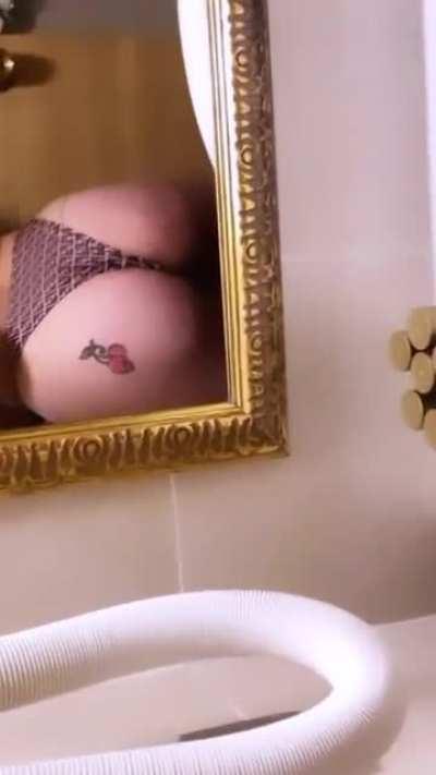 Agalar kusura bakmayın biraz gecikti, bunu story olarak dün akşam atmıştı, intermet kesildi bemde kaydettim yattım, şimdi atma imkanım oldu, saygılar. 😘 Eskort naz#5 NSFW