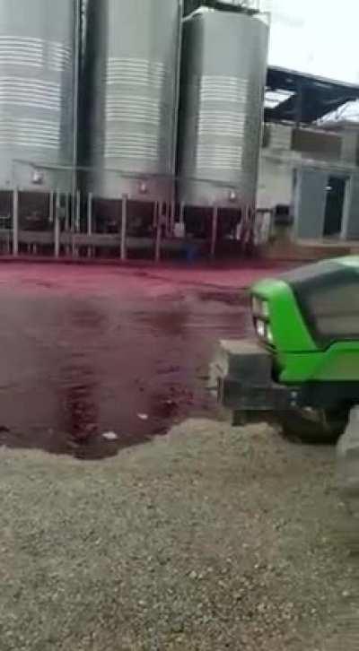 Tank explosion in wine factory