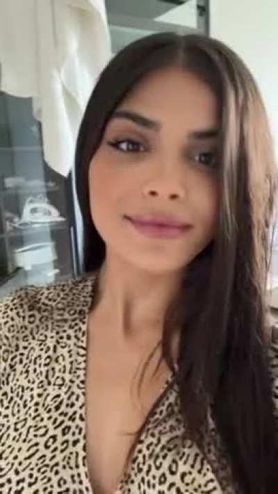 Do you like my persian lips?