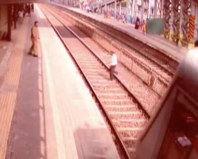 WCGW crossing train tracks?