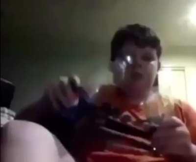 kID fUcKinG DIes afTER miXING cOcA cOLa and pEPSi toGETHer
