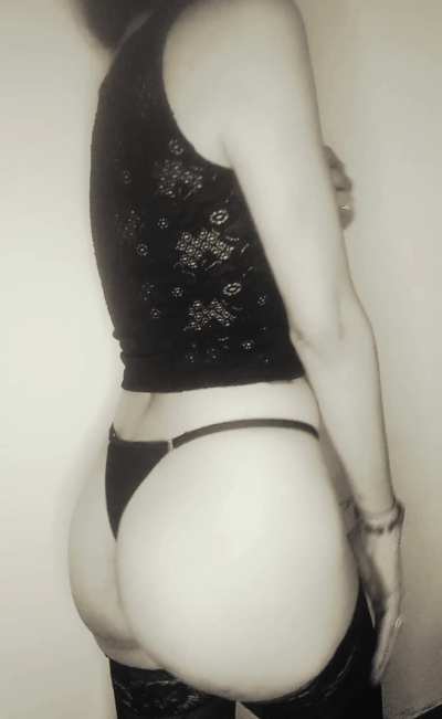 Milf wants her submissive...are you up for it?