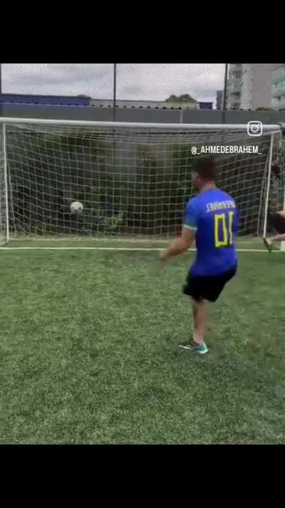 No arms goalie, one leg kicker.... NFC!