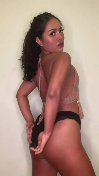 If being hot is a crime, please put me in custody