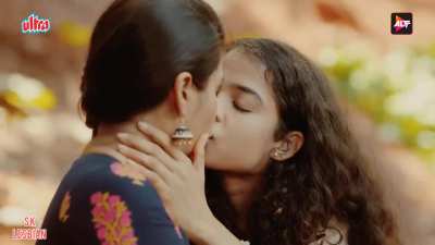 Megha Mathur And Bhakti Maniar Kiss Scene Lesbian ( Hai Taubba 2021 )