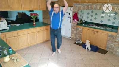 He really boogied LMAOOO 🔪🕺 🔪