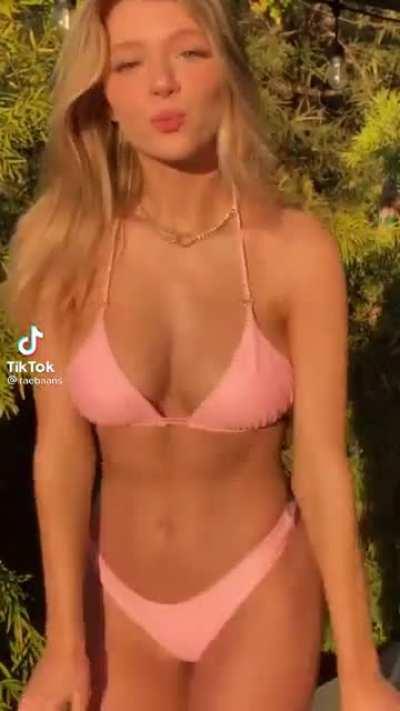 Hollywood smile 😍🔥