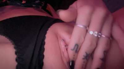 Amateur GIF by sluttygothgirly