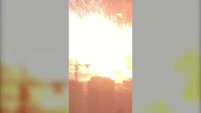 imagens reais do ataque do titã colossal