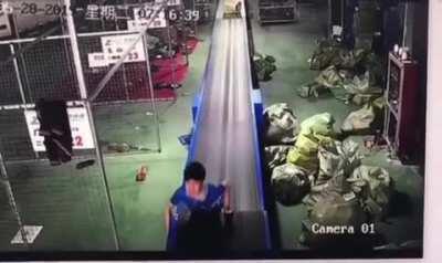 HMFT after I stand on a conveyor belt