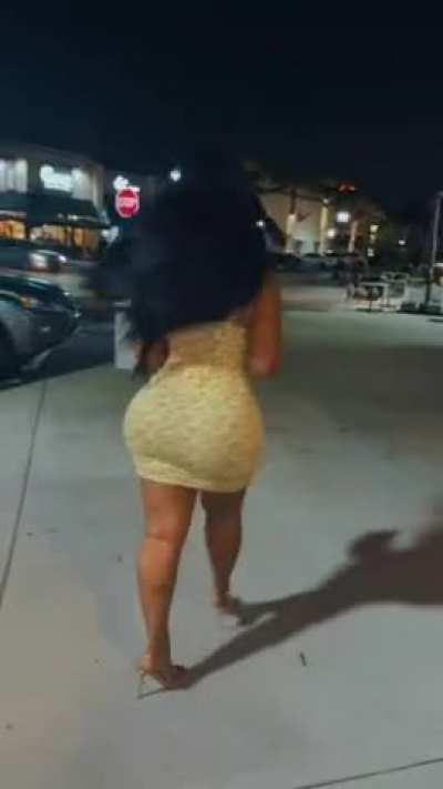 one of the hottest bimbos, gorgeous face, big tits, fat ass, drives me insane