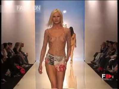 Blonde wearing a seethru top [x-post from r/OnStageGW]