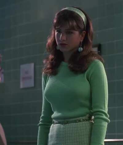 Sweater on Quantum Leap