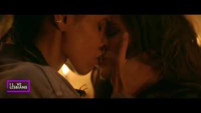 Shy'M & Lucie Lucas - 