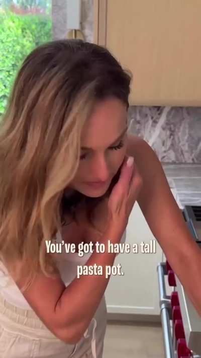 Three speeds of them titties jingling…